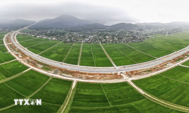 Bộ Nông nghiệp và Môi trường: Sẽ khai thông tin sổ đỏ trên ứng dụng VNeID- Ảnh 1. Bộ Nông nghiệp và Môi trường: Sẽ khai thông tin sổ đỏ trên ứng dụng VNeID- Ảnh 1.