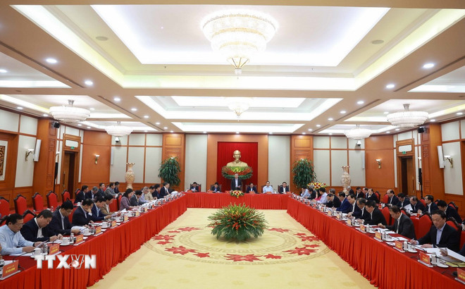 Văn kiện Đại hội XIV - Kết tinh trí tuệ, bản lĩnh và tầm nhìn của toàn Đảng, toàn dân- Ảnh 3. Văn kiện Đại hội XIV - Kết tinh trí tuệ, bản lĩnh và tầm nhìn của toàn Đảng, toàn dân- Ảnh 3.