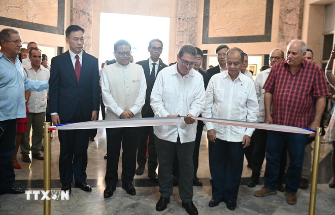 Tái hiện mối quan hệ thủy chung, son sắt Việt Nam - Cuba qua những bức ảnh- Ảnh 2. Tái hiện mối quan hệ thủy chung, son sắt Việt Nam - Cuba qua những bức ảnh- Ảnh 2.