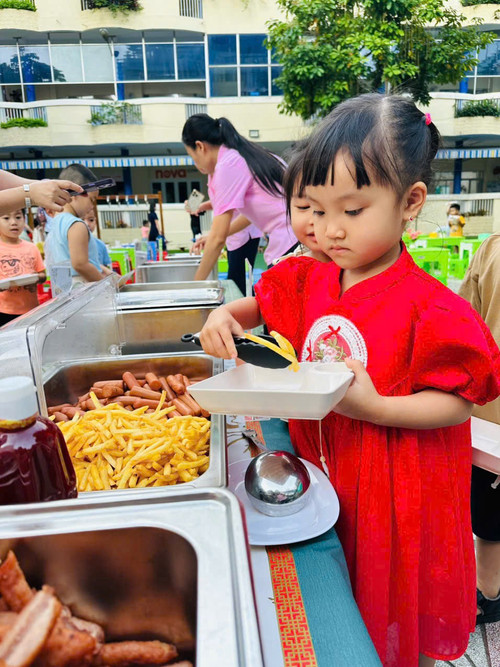 Bữa ăn học đường “mở”: Giải pháp kiến tạo niềm tin cho cộng đồng- Ảnh 3. Bữa ăn học đường “mở”: Giải pháp kiến tạo niềm tin cho cộng đồng- Ảnh 3.
