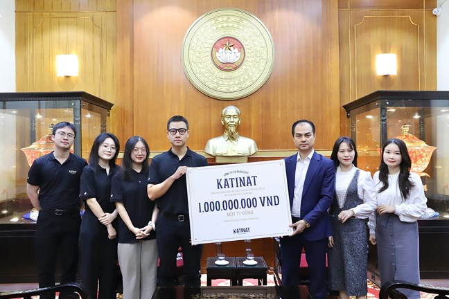 Góp thêm nguồn lực để đồng bào các tỉnh khắc phục hậu quả khi bão lũ đi qua- Ảnh 4. Góp thêm nguồn lực để đồng bào các tỉnh khắc phục hậu quả khi bão lũ đi qua- Ảnh 4.