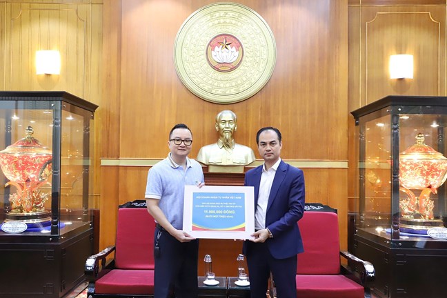 Góp thêm nguồn lực để đồng bào các tỉnh khắc phục hậu quả khi bão lũ đi qua- Ảnh 10. Góp thêm nguồn lực để đồng bào các tỉnh khắc phục hậu quả khi bão lũ đi qua- Ảnh 10.