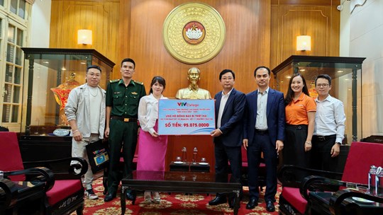 Trên 1.091 tỷ đồng giúp người dân vùng lũ thêm vững vàng, vượt qua khó khăn, sớm ổn định cuộc sống- Ảnh 12. Trên 1.091 tỷ đồng giúp người dân vùng lũ thêm vững vàng, vượt qua khó khăn, sớm ổn định cuộc sống- Ảnh 12.