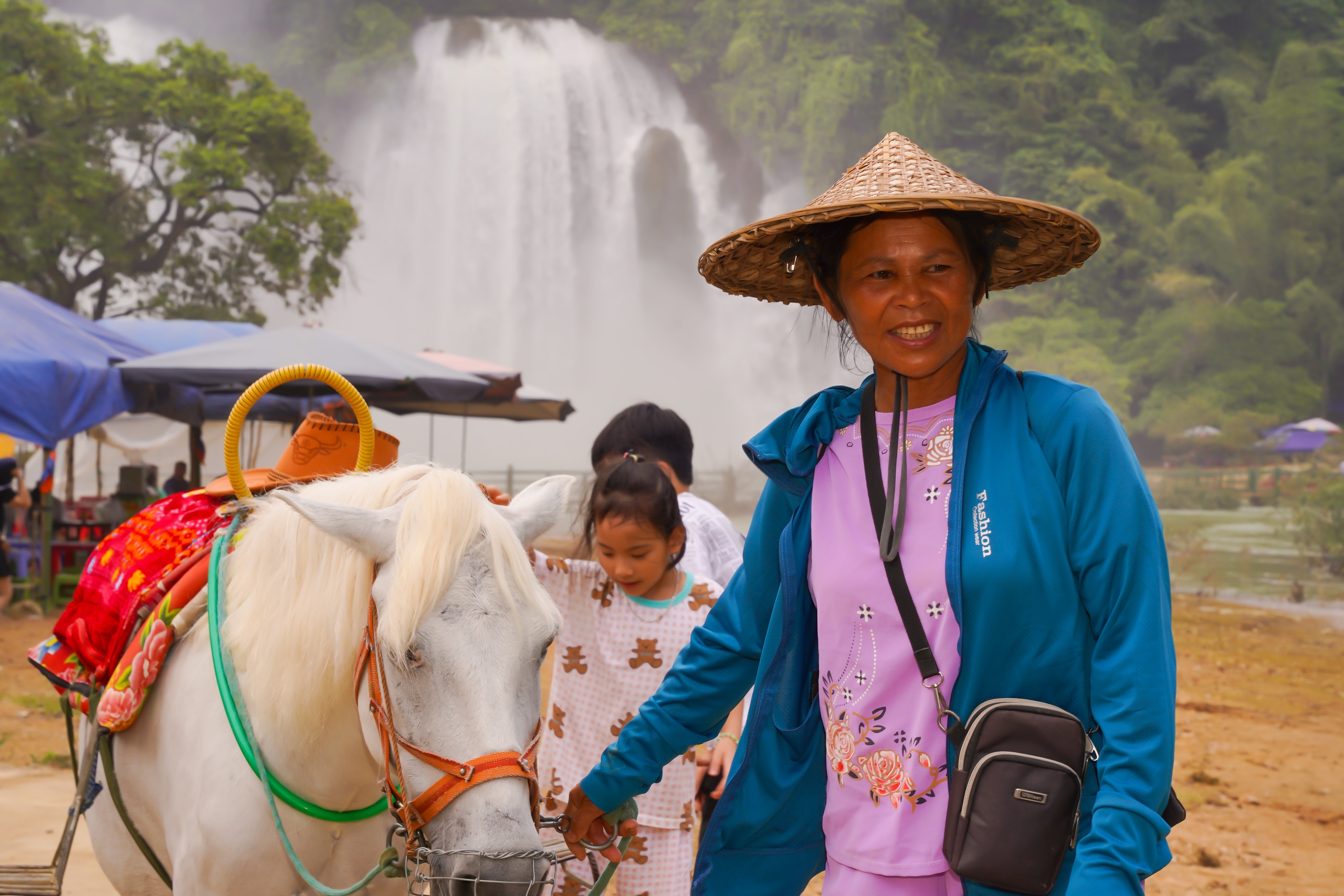 Vẻ đẹp hùng vĩ của thác nước đẹp nhất thế giới ở Cao Bằng- Ảnh 14. Vẻ đẹp hùng vĩ của thác nước đẹp nhất thế giới ở Cao Bằng- Ảnh 14.