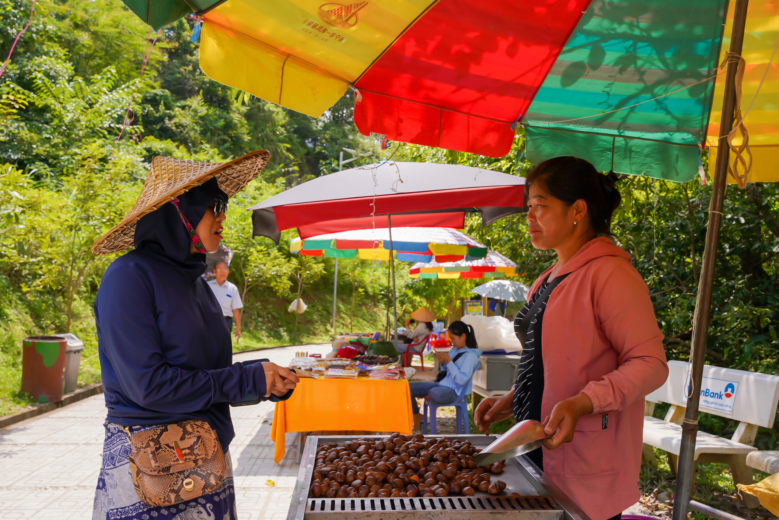 Vẻ đẹp hùng vĩ của thác nước đẹp nhất thế giới ở Cao Bằng- Ảnh 19. Vẻ đẹp hùng vĩ của thác nước đẹp nhất thế giới ở Cao Bằng- Ảnh 19.