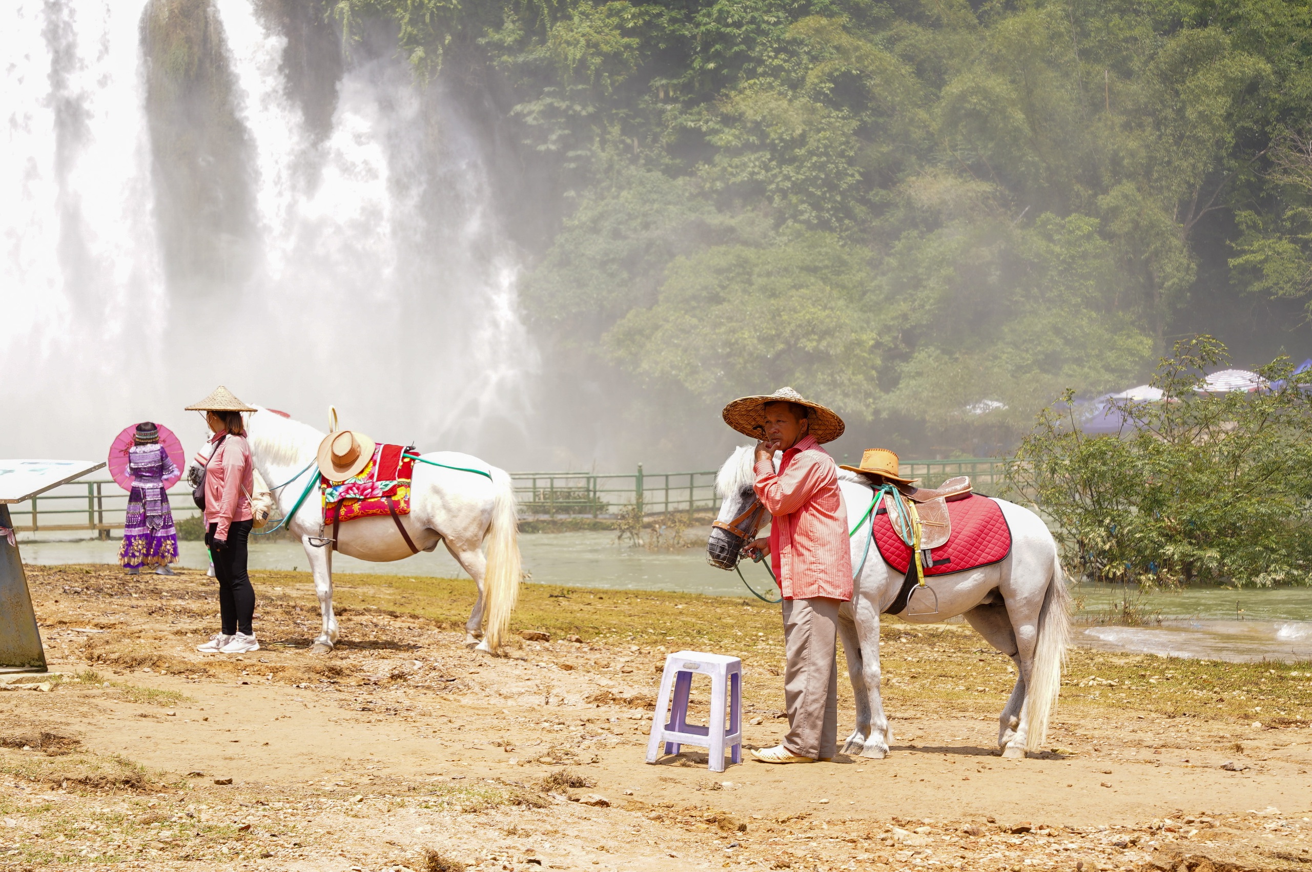 Vẻ đẹp hùng vĩ của thác nước đẹp nhất thế giới ở Cao Bằng- Ảnh 16. Vẻ đẹp hùng vĩ của thác nước đẹp nhất thế giới ở Cao Bằng- Ảnh 16.