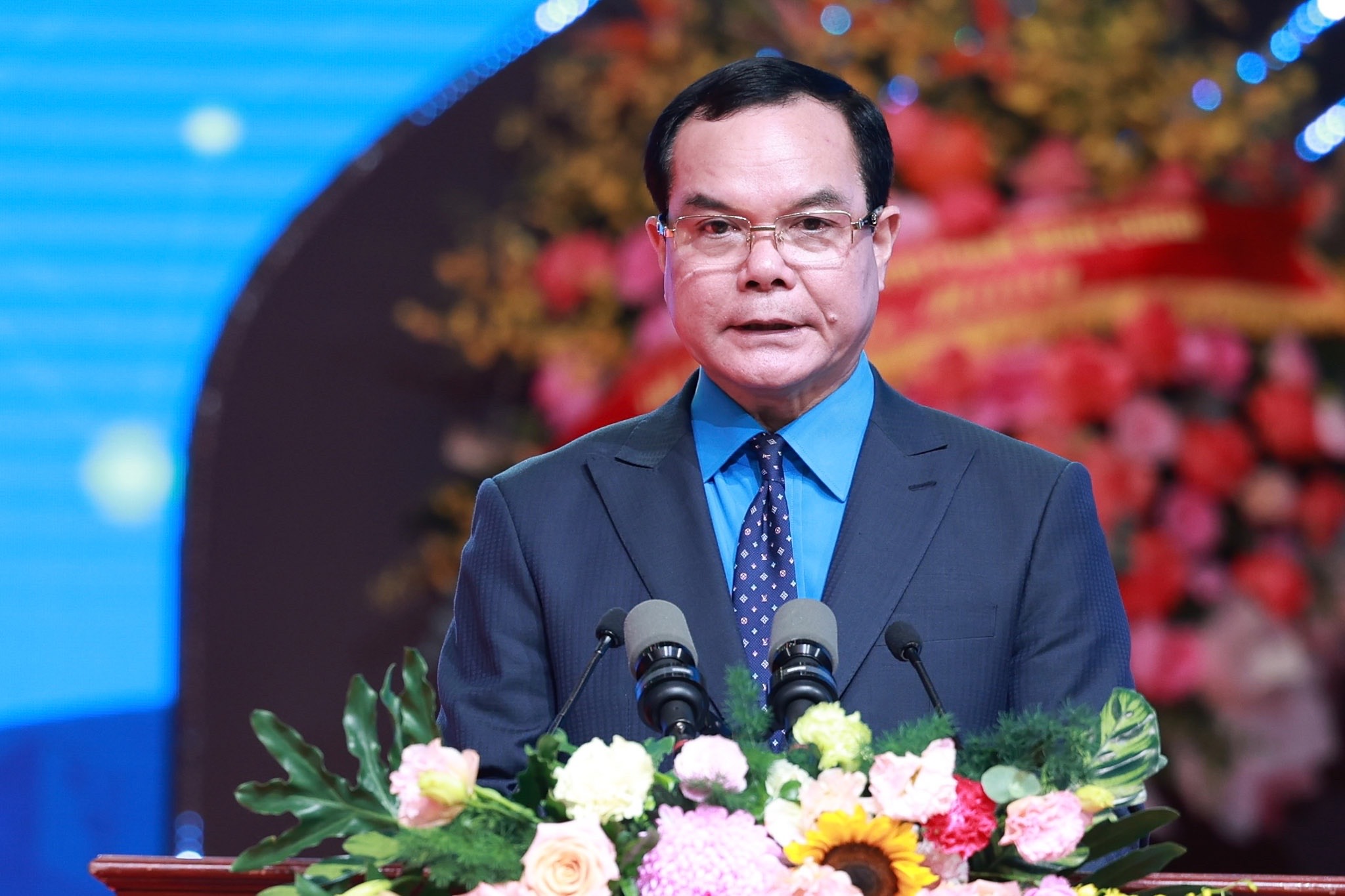 Tuyên dương 80 điển hình tiên tiến trong công nhân, viên chức, lao động giai đoạn 2020-2025- Ảnh 1. Tuyên dương 80 điển hình tiên tiến trong công nhân, viên chức, lao động giai đoạn 2020-2025- Ảnh 1.
