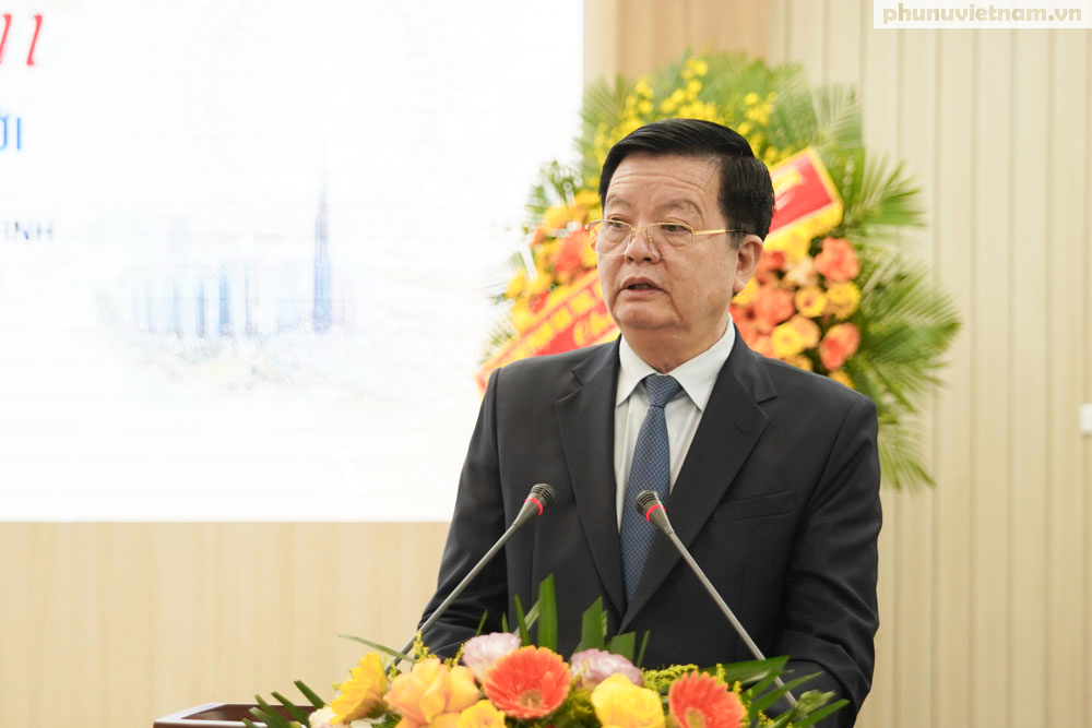 Ra mắt cuốn sách “Con người Việt Nam vào kỷ nguyên mới” của nhà báo Trần Hồng Vinh- Ảnh 2. Ra mắt cuốn sách “Con người Việt Nam vào kỷ nguyên mới” của nhà báo Trần Hồng Vinh- Ảnh 2.