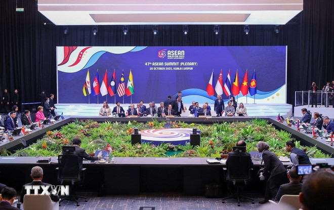 Thủ tướng đề nghị ASEAN phát huy mạnh mẽ 3 cuội nguồn sức mạnh chiến lược- Ảnh 1. Thủ tướng đề nghị ASEAN phát huy mạnh mẽ 3 cuội nguồn sức mạnh chiến lược- Ảnh 1.
