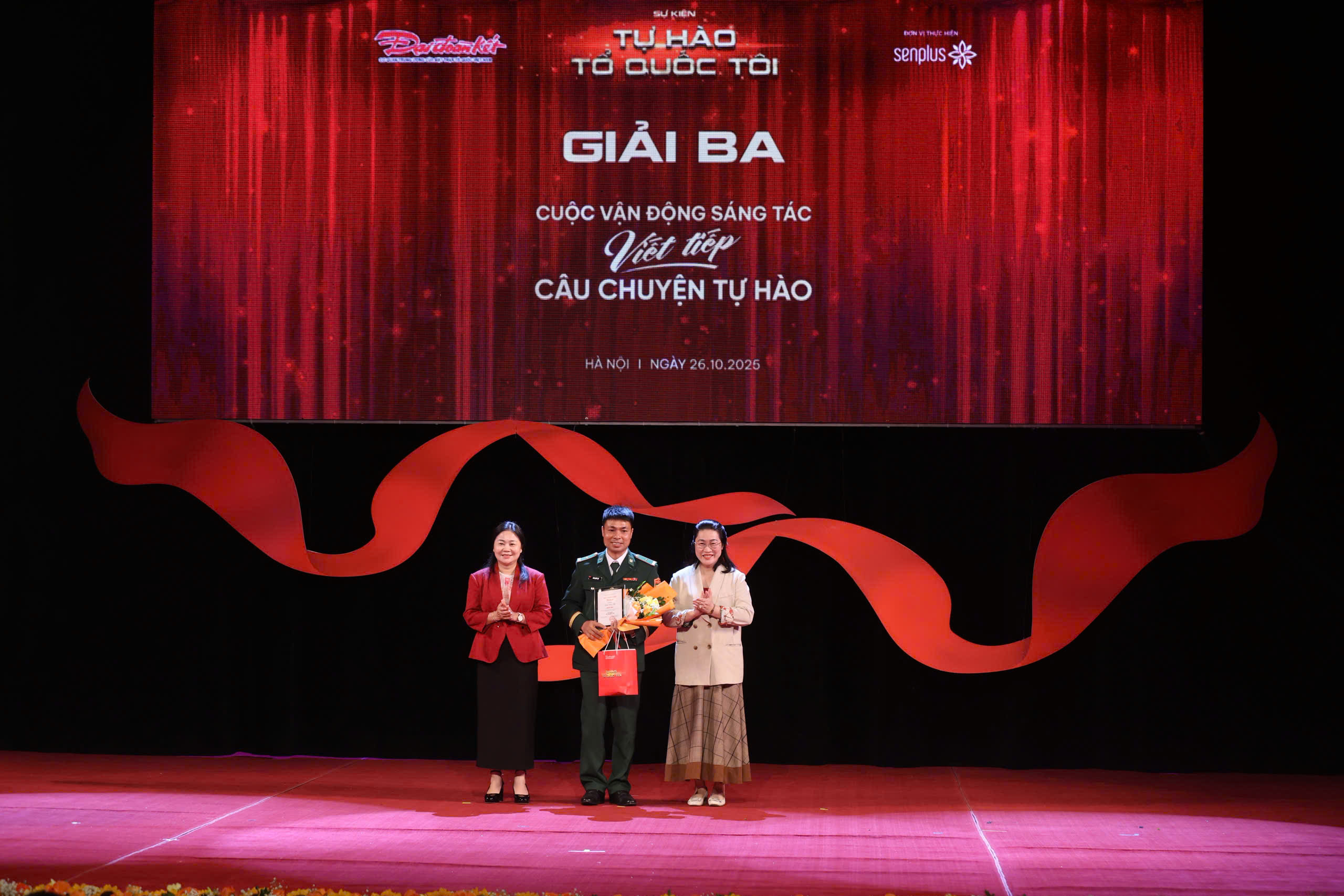 Hơn 3.500 "câu chuyện tự hào" lan tỏa tinh thần đại đoàn kết dân tộc- Ảnh 5. Hơn 3.500 "câu chuyện tự hào" lan tỏa tinh thần đại đoàn kết dân tộc- Ảnh 5.