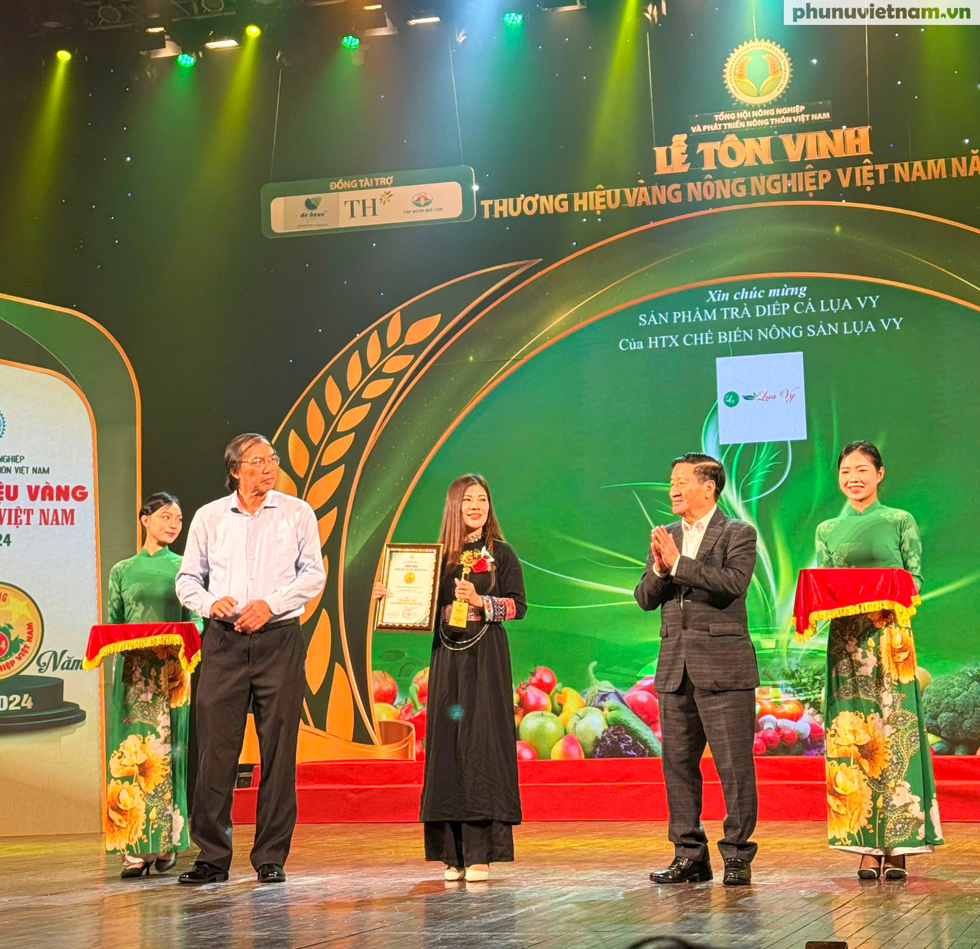 Người phụ nữ Tày “vượt cạn” thông tin, số hoá nông sản xứ Lạng- Ảnh 10. Người phụ nữ Tày “vượt cạn” thông tin, số hoá nông sản xứ Lạng- Ảnh 10.