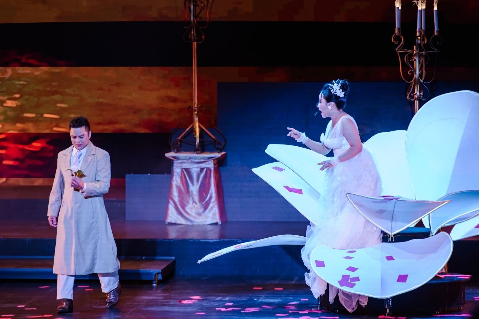 Khán giả Hà Nội đắm chìm trong bản tình ca bi tráng La Traviata- Ảnh 3.