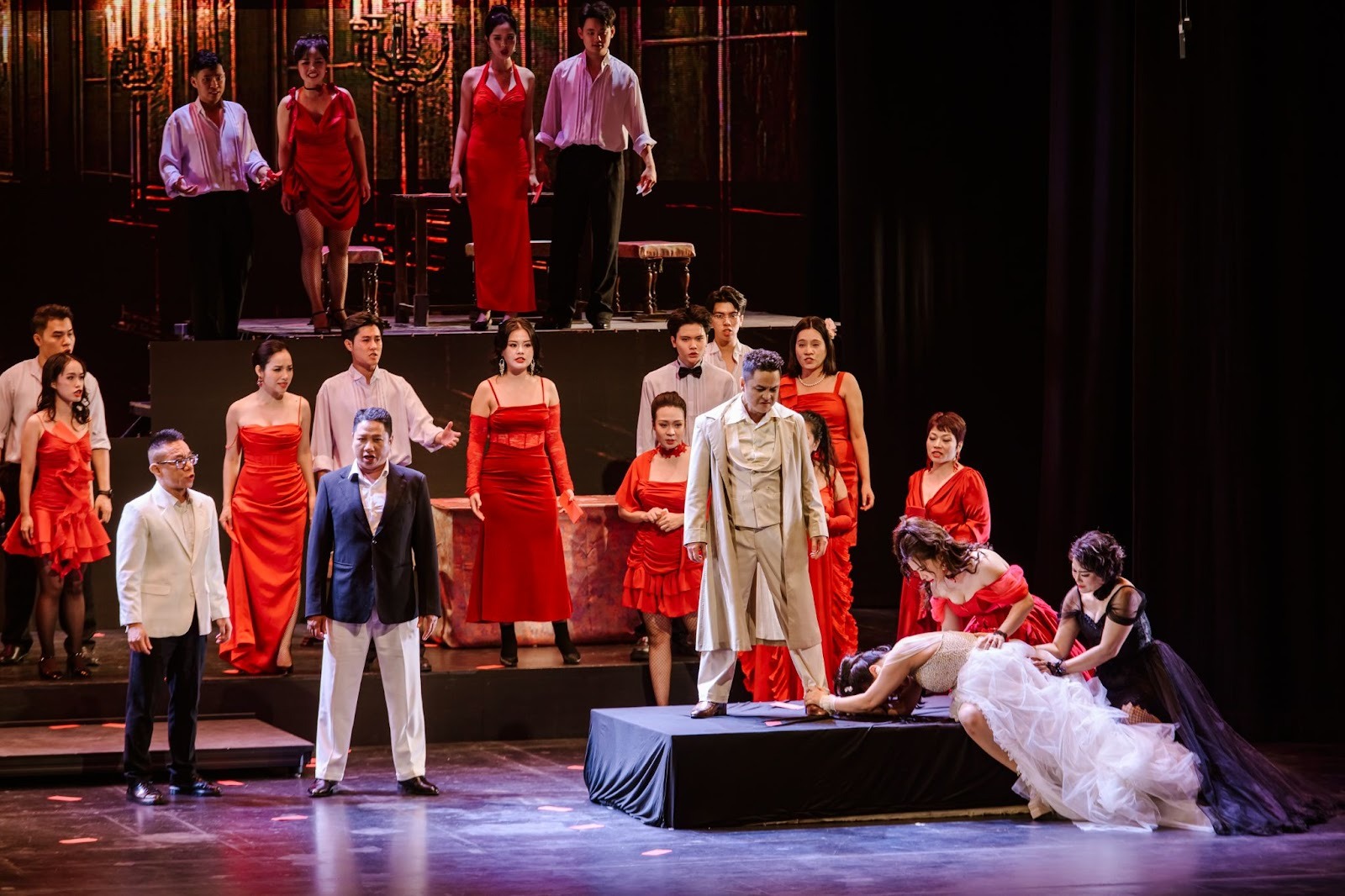 Khán giả Hà Nội đắm chìm trong bản tình ca bi tráng La Traviata- Ảnh 7.