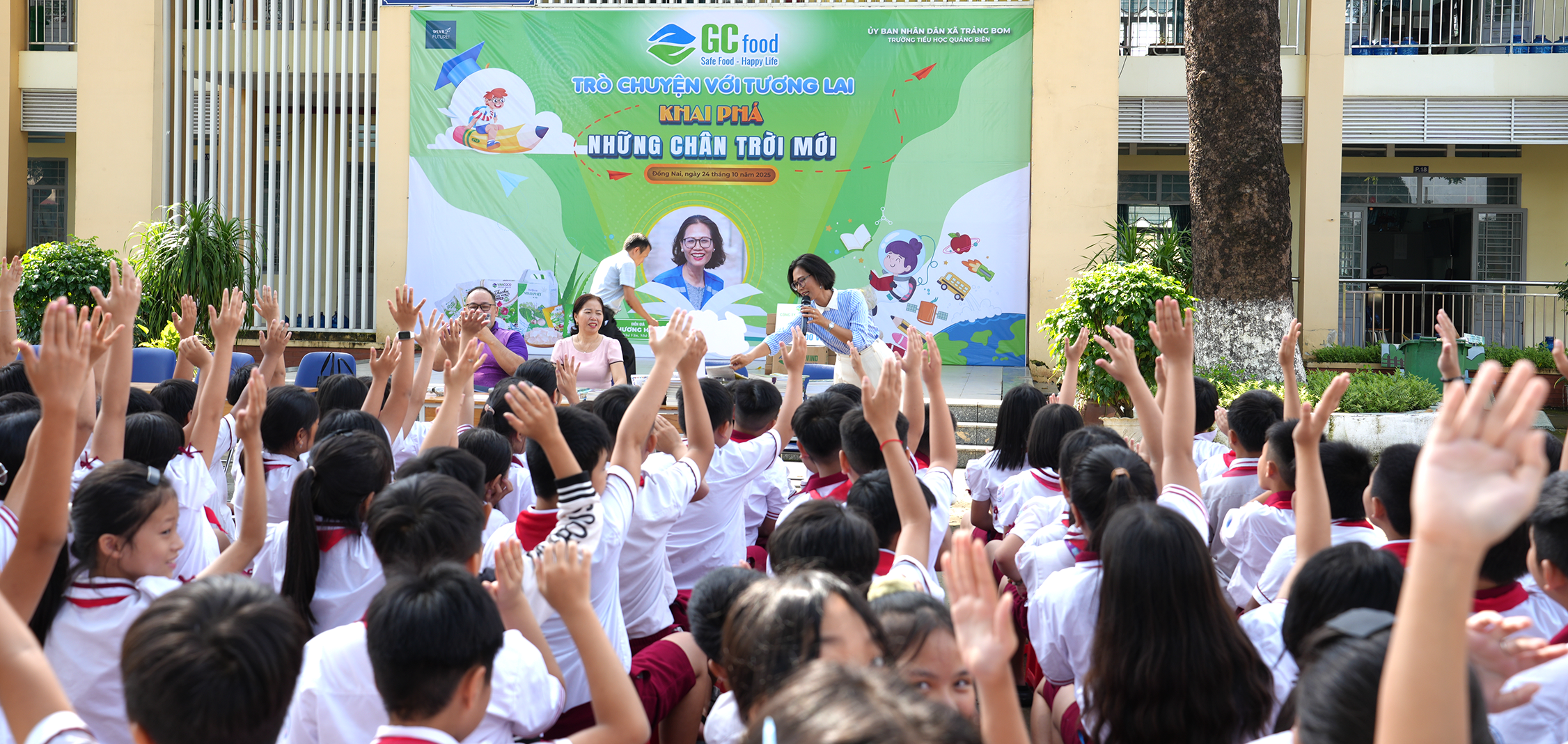 Văn hóa đọc - "chìa khóa" hướng đến tương lai trong kỷ nguyên số- Ảnh 6. Văn hóa đọc - "chìa khóa" hướng đến tương lai trong kỷ nguyên số- Ảnh 6.