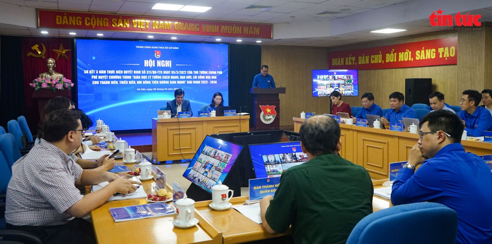 Giáo dục lý tưởng cách mạng, đạo đức cho thanh thiếu niên trên không gian mạng- Ảnh 1.