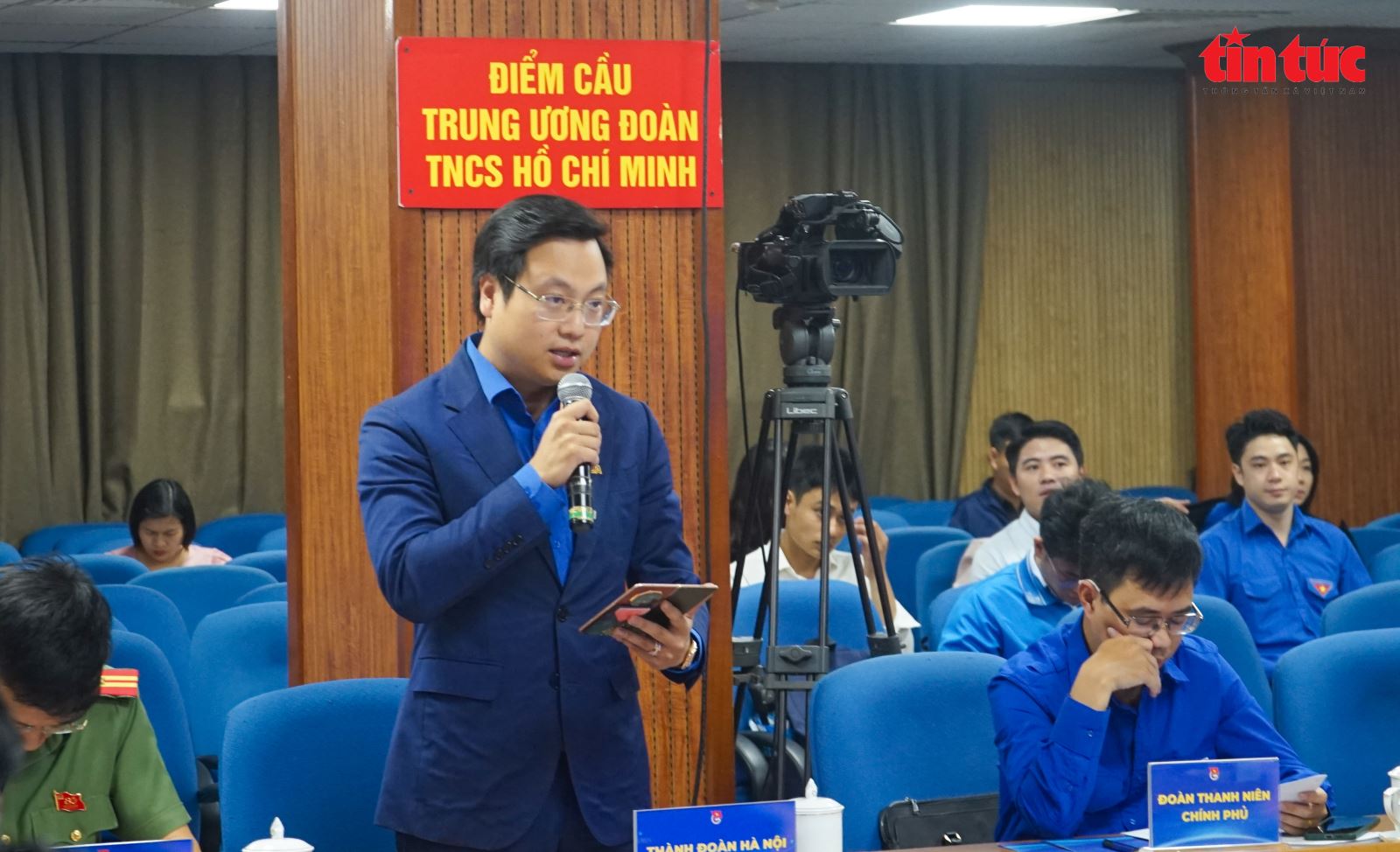 Giáo dục lý tưởng cách mạng, đạo đức cho thanh thiếu niên trên không gian mạng- Ảnh 2.