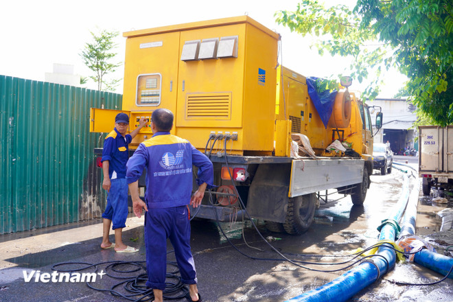 Hà Nội: Sau hàng chục giờ bị cô lập, người dân Phú Đô trở lại nhịp sống bình thường- Ảnh 5.