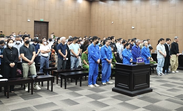 Vụ đánh bạc ở khách sạn Pullman: Nữ bị cáo "xuống tay" hơn 3,7 triệu USD vì "ở nhà nhàn rỗi"- Ảnh 1. Vụ đánh bạc ở khách sạn Pullman: Nữ bị cáo "xuống tay" hơn 3,7 triệu USD vì "ở nhà nhàn rỗi"- Ảnh 1.