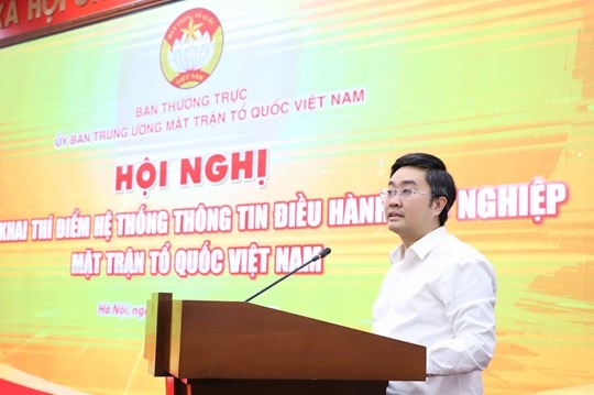 Ông Nguyễn Bá Cát, Phó Chánh Văn phòng Cơ quan Ủy ban Trung ương MTTQ Việt Nam giới thiệu về hệ thống