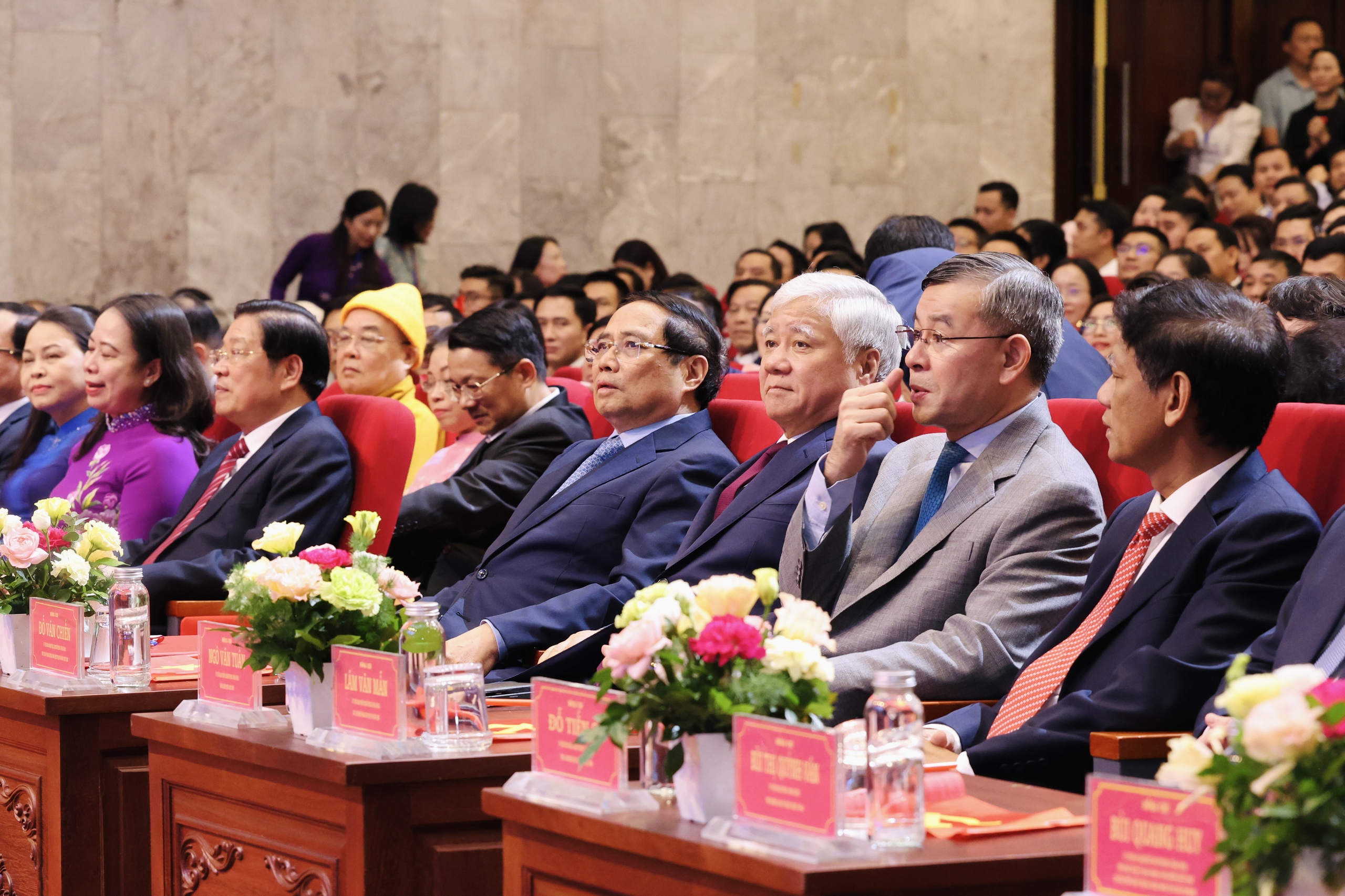 Phát huy mạnh mẽ vai trò chủ lực của báo chí trong phòng, chống tham nhũng, lãng phí, tiêu cực - Ảnh 2. Phát huy mạnh mẽ vai trò chủ lực của báo chí trong phòng, chống tham nhũng, lãng phí, tiêu cực - Ảnh 2.