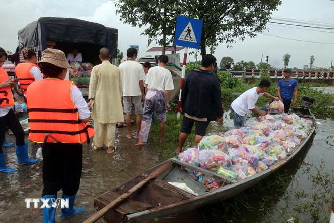Mưa lũ tại miền Trung: Khoảng 90 xã, phường bị ngập, chia cắt- Ảnh 2.