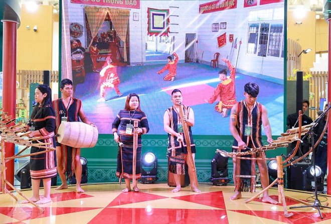 Phát triển du lịch văn hóa: Tận dụng lợi thế, nâng cao đời sống đồng bào dân tộc- Ảnh 2. Phát triển du lịch văn hóa: Tận dụng lợi thế, nâng cao đời sống đồng bào dân tộc- Ảnh 2.