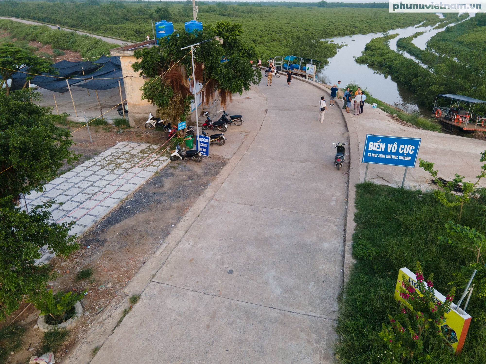 Choáng ngợp trước vẻ đẹp huyền ảo của bãi biển vô cực đẹp nhất miền Bắc ở Hưng Yên- Ảnh 14.