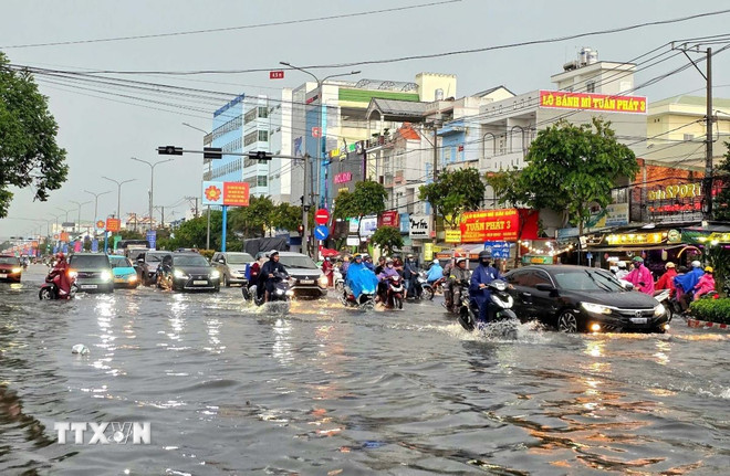 Dự báo Hà Nội có mưa vừa đến mưa to từ sáng 6/10 đến hết 7/10- Ảnh 3.