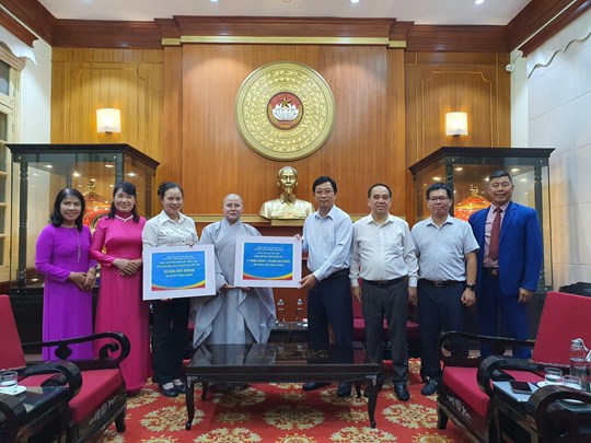 Bộ Tài chính ủng hộ 3,9 tỷ đồng gửi tới đồng bào các tỉnh, thành phố khắc phục hậu quả bão số 10- Ảnh 2.