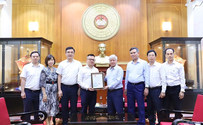 Thông tin gia đình nhận phân bổ hỗ trợ sẽ được niêm yết tại trụ sở thôn để nhân dân cùng giám sát- Ảnh 1.