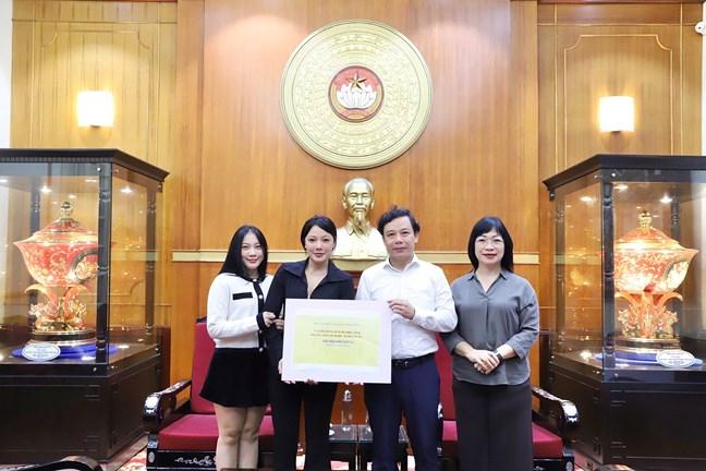 Góp thêm nguồn lực hỗ trợ đồng bào các tỉnh sớm tái thiết cuộc sống khi bão lũ đi qua- Ảnh 13. Góp thêm nguồn lực hỗ trợ đồng bào các tỉnh sớm tái thiết cuộc sống khi bão lũ đi qua- Ảnh 13.
