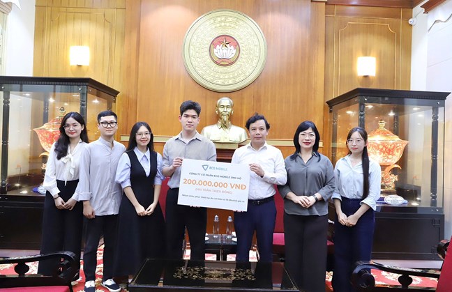 Góp thêm nguồn lực hỗ trợ đồng bào các tỉnh sớm tái thiết cuộc sống khi bão lũ đi qua- Ảnh 14. Góp thêm nguồn lực hỗ trợ đồng bào các tỉnh sớm tái thiết cuộc sống khi bão lũ đi qua- Ảnh 14.