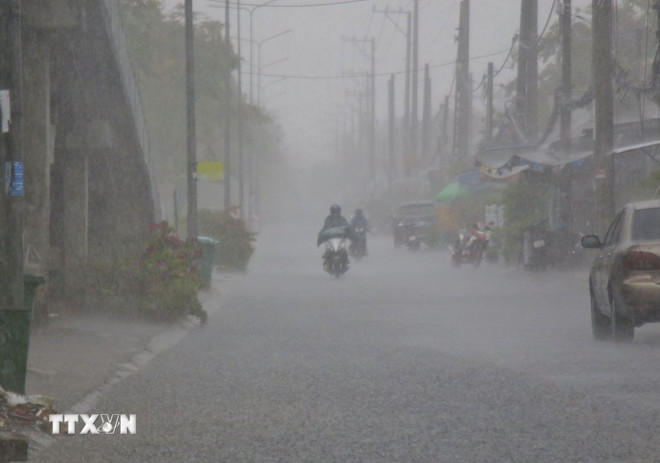 Nhiều sông ở Bắc Bộ vẫn vượt báo động 3, nguy cơ sạt lở và ngập úng kéo dài- Ảnh 2. Nhiều sông ở Bắc Bộ vẫn vượt báo động 3, nguy cơ sạt lở và ngập úng kéo dài- Ảnh 2.