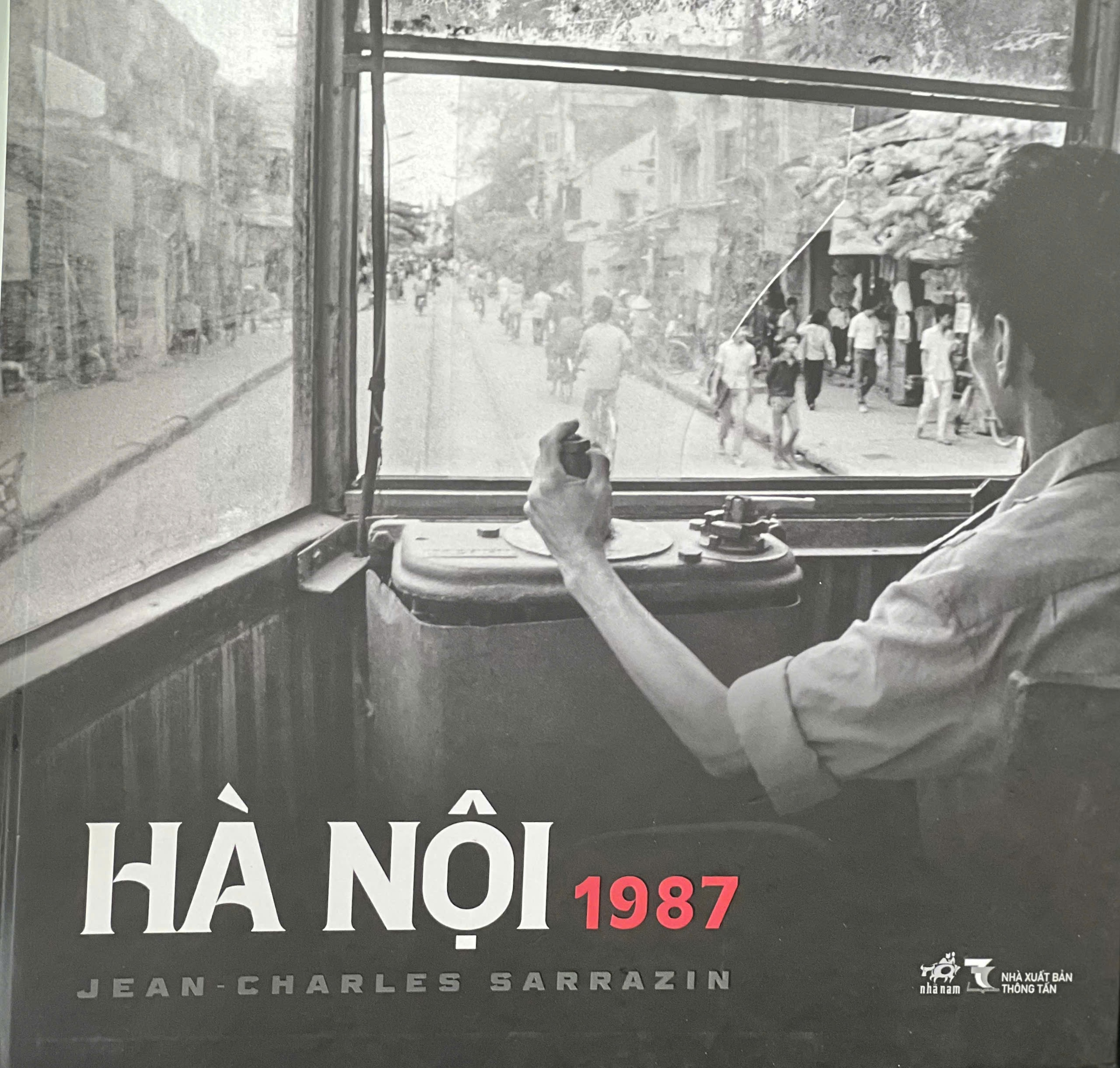 Hà Nội gần 40 năm trước qua ống kính của nghệ sĩ người Pháp- Ảnh 2.