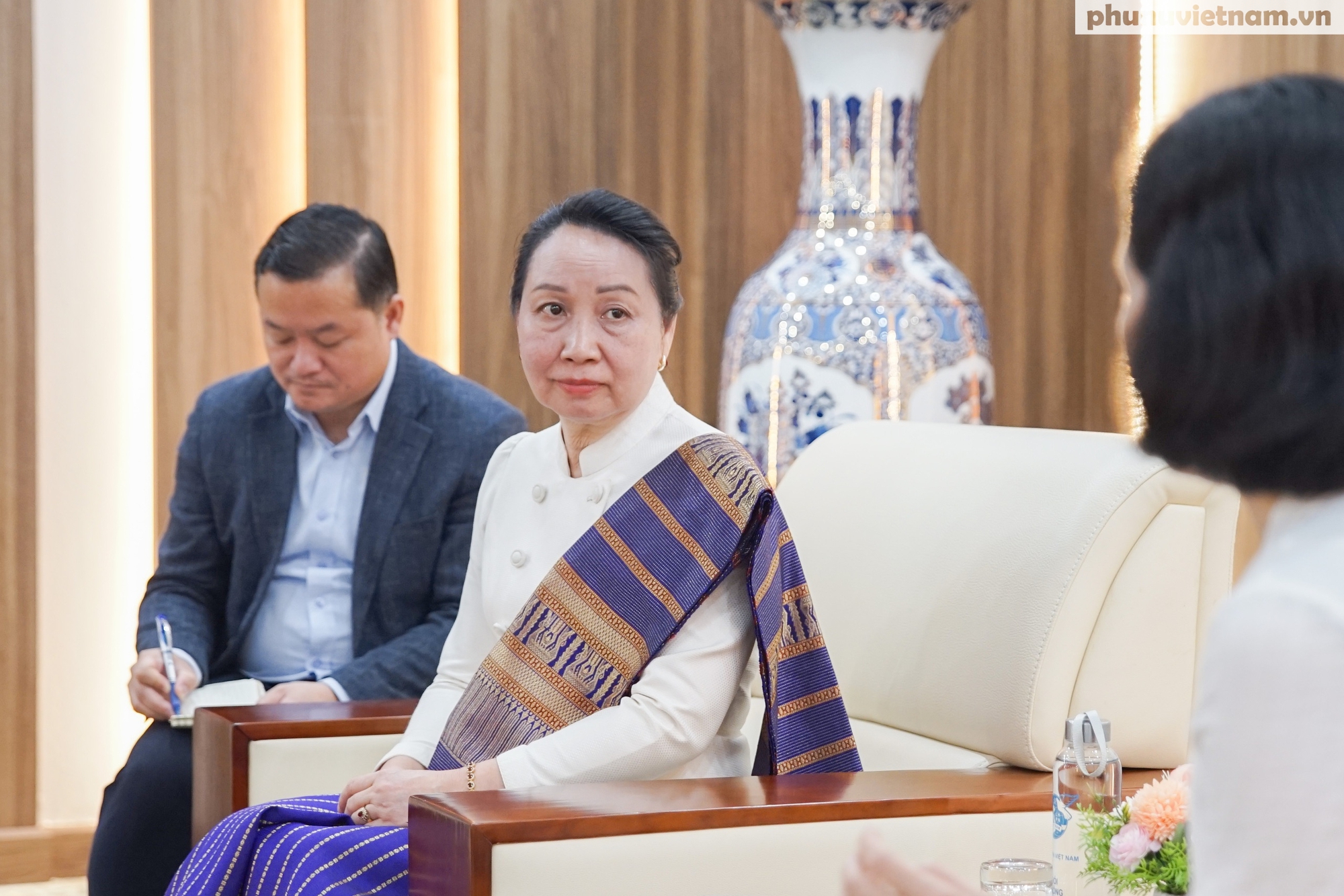 Phó Chủ tịch Hội LHPN Việt Nam tiếp đoàn Hội LHPN Lào- Ảnh 3.