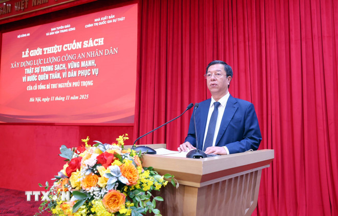 Ra mắt cuốn sách của Tổng Bí thư Nguyễn Phú Trọng về lực lượng Công an nhân dân- Ảnh 1.