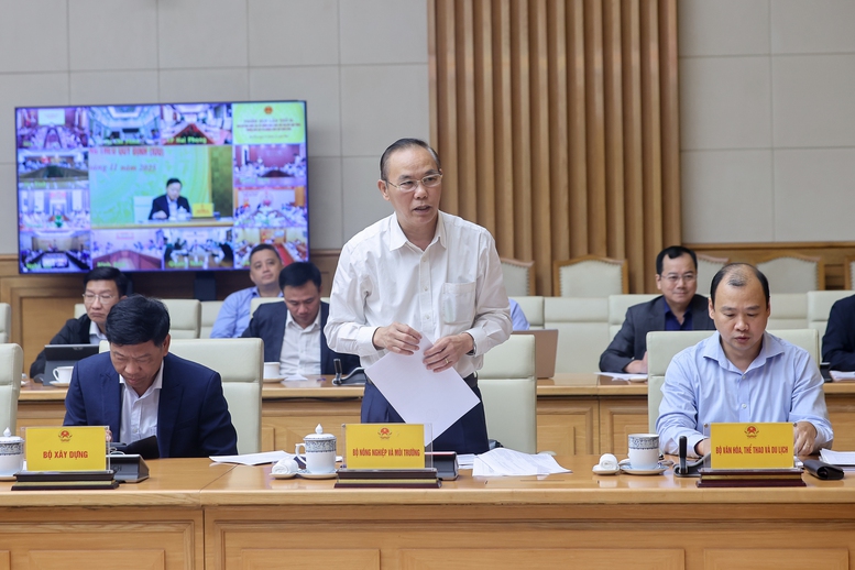 Thủ tướng: Người đứng đầu bộ, ngành, địa phương phải chịu trách nhiệm trực tiếp, toàn diện nếu để tàu cá vi phạm IUU- Ảnh 5.