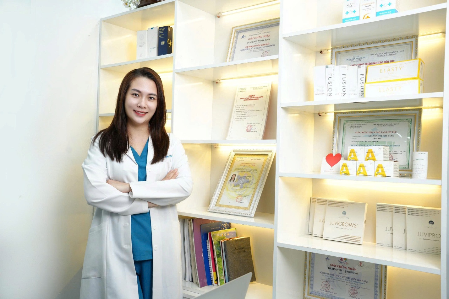 Bác sĩ Kim Dung và bí quyết lấy lại sự tự tin, vẻ đẹp tự tin cho hàng nghìn phụ nữ- Ảnh 1. Bác sĩ Kim Dung và bí quyết lấy lại sự tự tin, vẻ đẹp tự tin cho hàng nghìn phụ nữ- Ảnh 1.