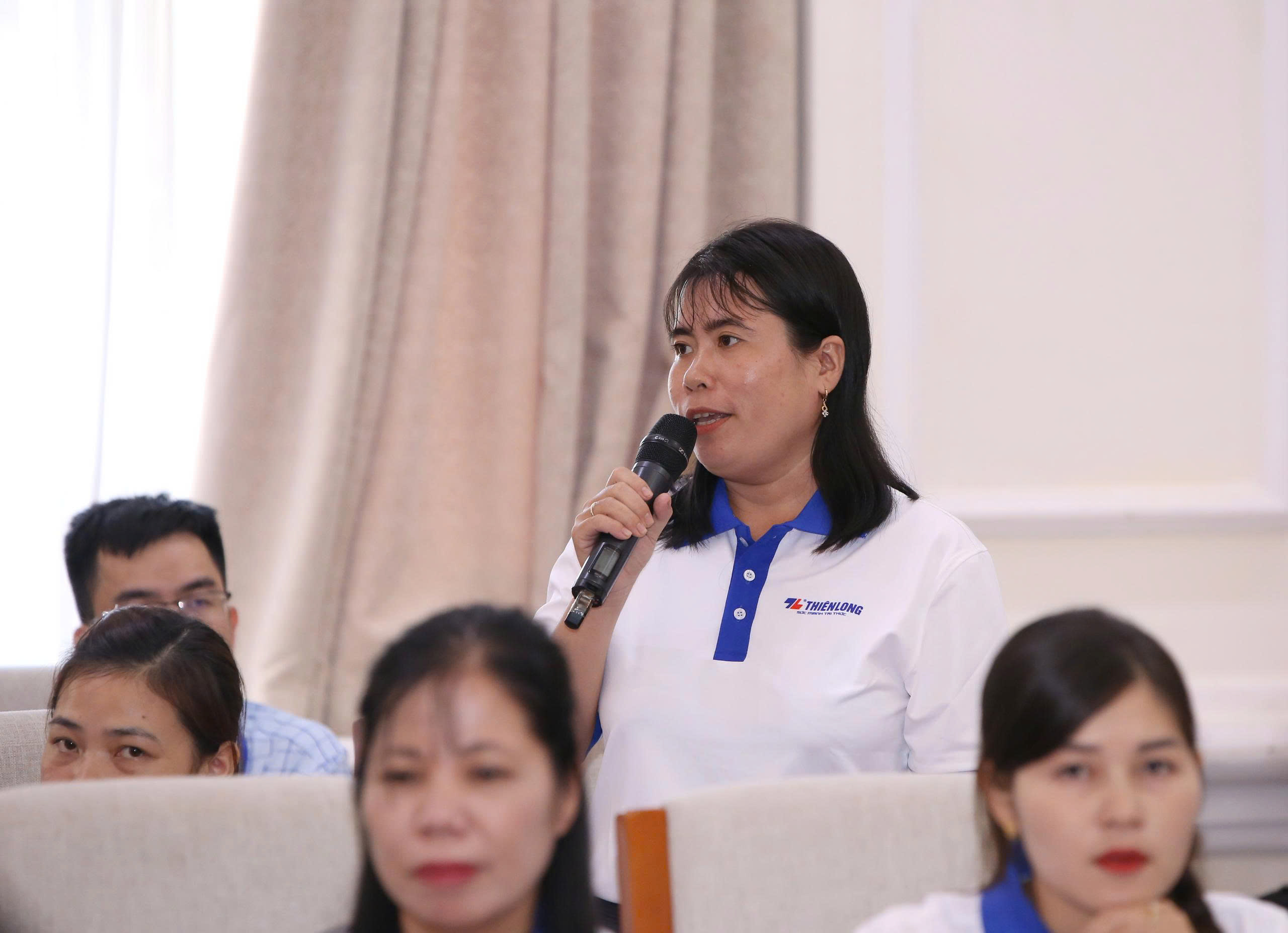 Vinh danh 80 giáo viên tiêu biểu trong chương trình “Chia sẻ cùng thầy cô” 2025- Ảnh 4. Vinh danh 80 giáo viên tiêu biểu trong chương trình “Chia sẻ cùng thầy cô” 2025- Ảnh 4.