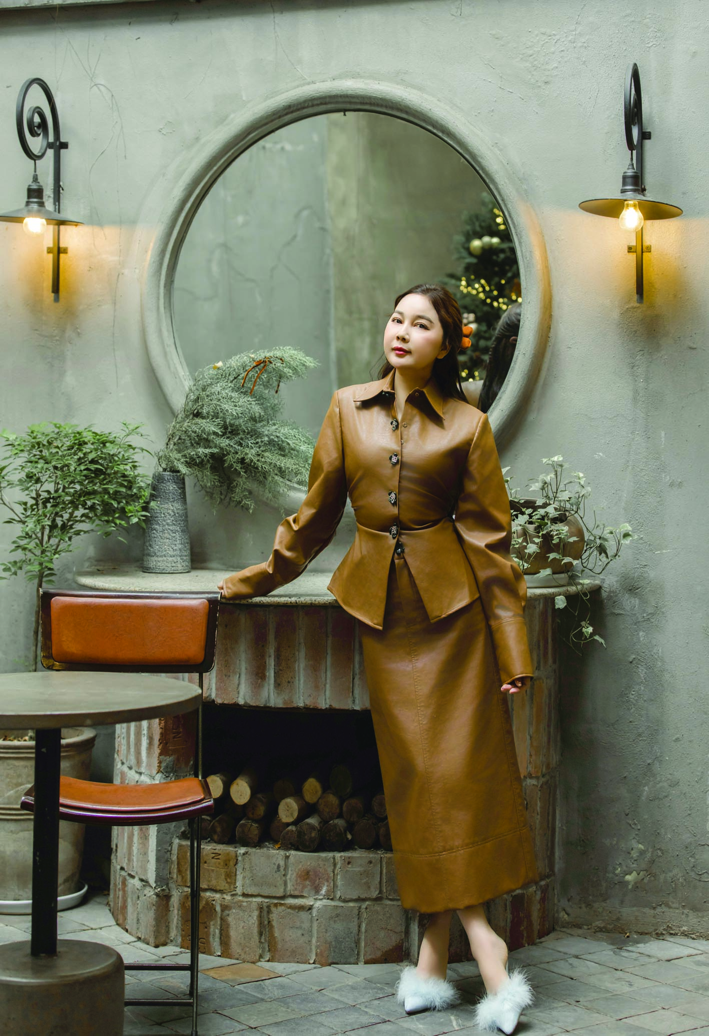 Phong cách thời trang tạo ra quyền lực mềm cho phụ nữ- Ảnh 2. Phong cách thời trang tạo ra quyền lực mềm cho phụ nữ- Ảnh 2.