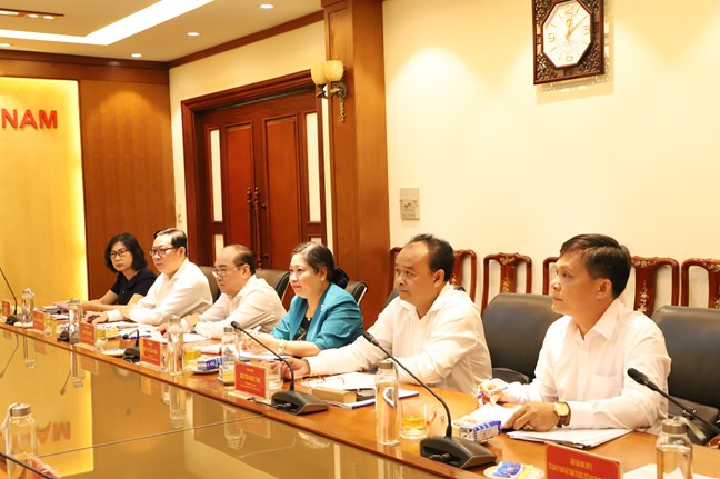 Báo cáo chính trị cần nêu rõ những đóng góp của MTTQ Việt Nam đối với kỷ nguyên vươn mình của dân tộc- Ảnh 4. Báo cáo chính trị cần nêu rõ những đóng góp của MTTQ Việt Nam đối với kỷ nguyên vươn mình của dân tộc- Ảnh 4.