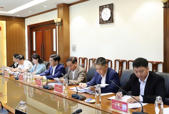 Mỗi cán bộ Mặt trận sẽ là sứ giả văn hóa để giới thiệu những nét đặc sắc của Cố đô Huế đến du khách- Ảnh 4. Mỗi cán bộ Mặt trận sẽ là sứ giả văn hóa để giới thiệu những nét đặc sắc của Cố đô Huế đến du khách- Ảnh 4.