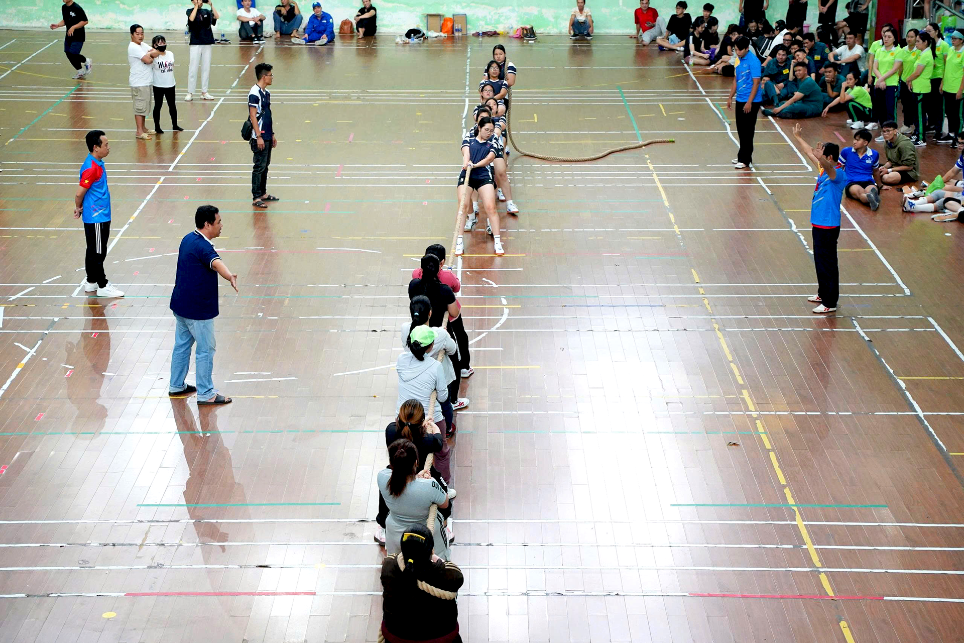 TPHCM: Đại hội Thể thao Liên phường 2025 với đông đảo phụ nữ tham gia, lan toả tinh thần "Khỏe để Xây dựng Tổ quốc"- Ảnh 8. TPHCM: Đại hội Thể thao Liên phường 2025 với đông đảo phụ nữ tham gia, lan toả tinh thần "Khỏe để Xây dựng Tổ quốc"- Ảnh 8.