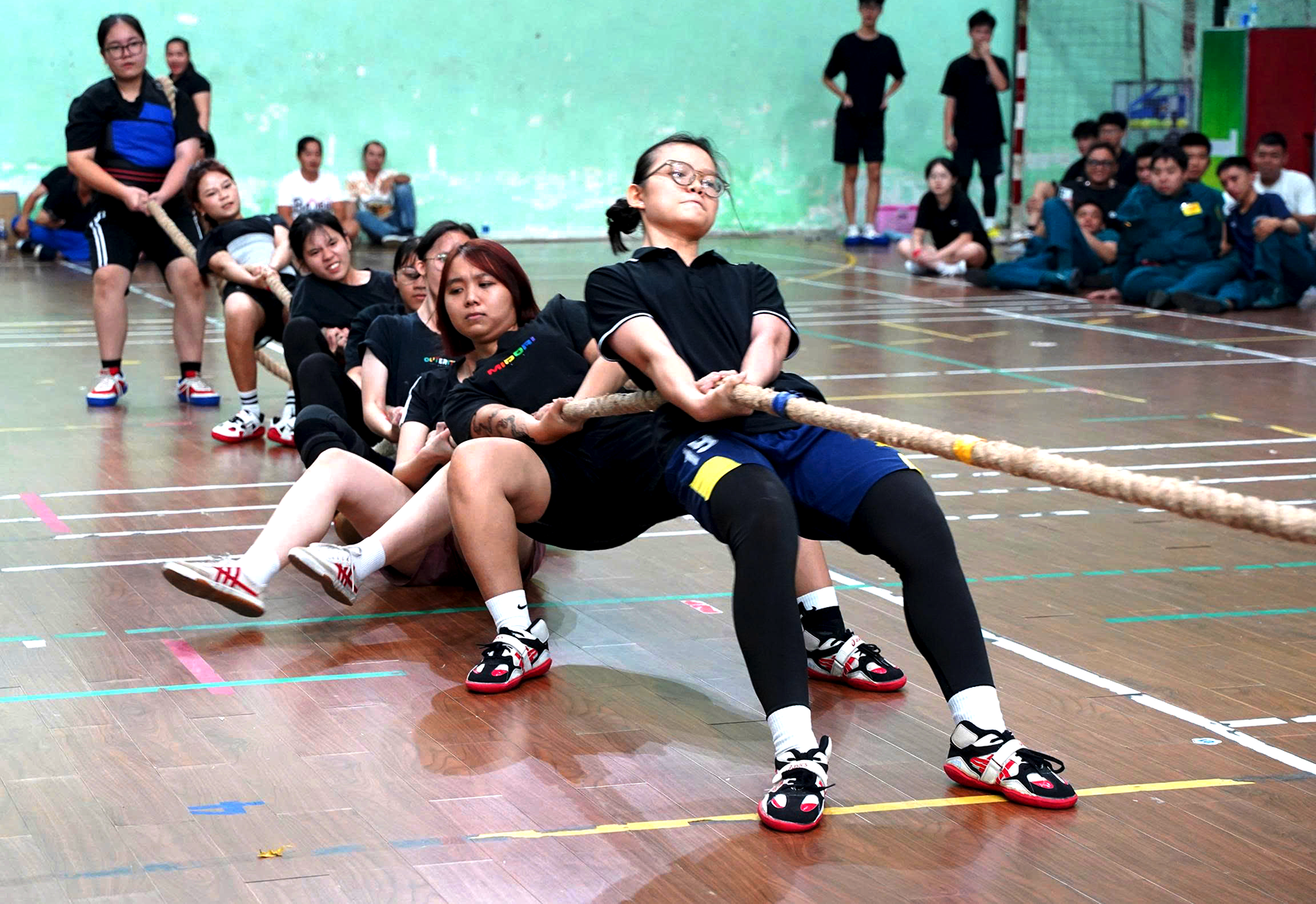 TPHCM: Đại hội Thể thao Liên phường 2025 với đông đảo phụ nữ tham gia, lan toả tinh thần "Khỏe để Xây dựng Tổ quốc"- Ảnh 7. TPHCM: Đại hội Thể thao Liên phường 2025 với đông đảo phụ nữ tham gia, lan toả tinh thần "Khỏe để Xây dựng Tổ quốc"- Ảnh 7.