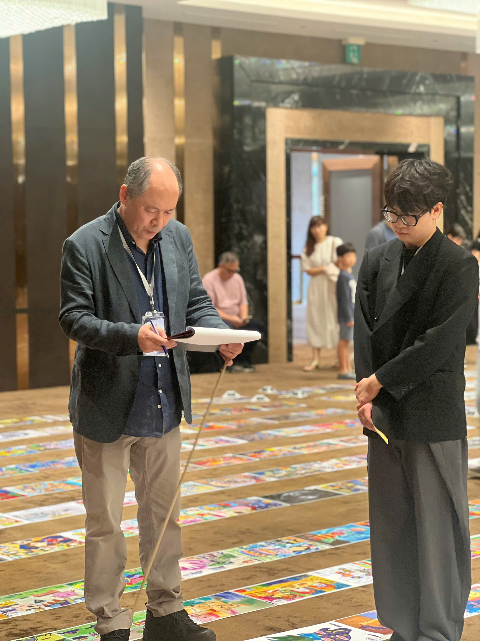 Học sinh trổ tài hội họa hướng tới triển lãm tại Bảo tàng Louvre 2026- Ảnh 6. Học sinh trổ tài hội họa hướng tới triển lãm tại Bảo tàng Louvre 2026- Ảnh 6.