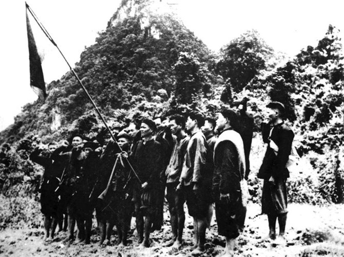 Mặt trận dân tộc thống nhất Việt Nam: Những chặng đường lịch sử vẻ vang - Ảnh 1. Mặt trận dân tộc thống nhất Việt Nam: Những chặng đường lịch sử vẻ vang - Ảnh 1.