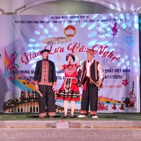 Ngày hội Đại đoàn kết toàn dân tộc Quảng Ninh: Phát huy vai trò của các tổ chức chính trị - xã hội trong hỗ trợ, chăm lo đời sống tinh thần cho nhân dân- Ảnh 2. Ngày hội Đại đoàn kết toàn dân tộc Quảng Ninh: Phát huy vai trò của các tổ chức chính trị - xã hội trong hỗ trợ, chăm lo đời sống tinh thần cho nhân dân- Ảnh 2.