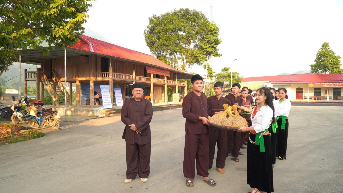 Tết Cơm mới - Nét đẹp văn hóa của người Mường ở Khả Cửu- Ảnh 4. Tết Cơm mới - Nét đẹp văn hóa của người Mường ở Khả Cửu- Ảnh 4.