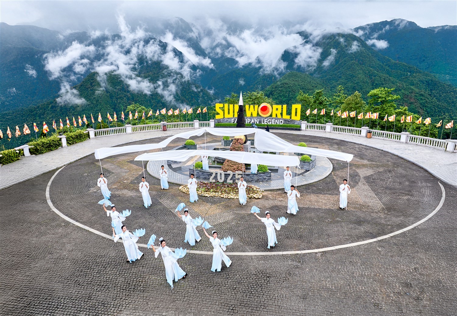 선월드 판시판 레전드가 라오까이 신규 거주자를 위한 Sun World Fansipan Legend tung ưu đãi “khủng” cho người dân Lào Cai mới- Ảnh 4.