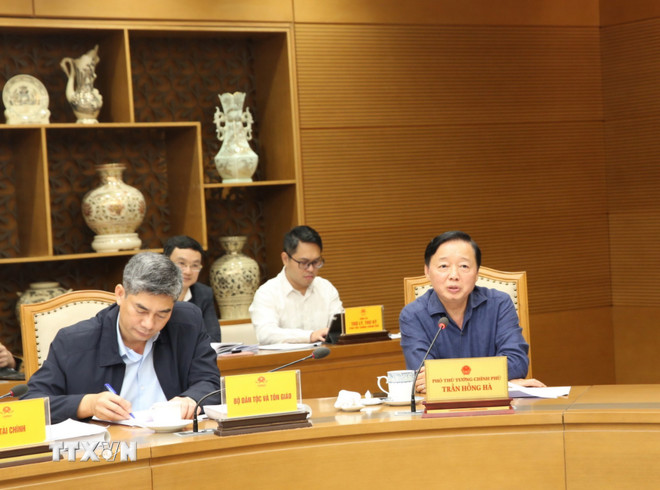 Phó Thủ tướng Thường trực Nguyễn Hòa Bình: Tập trung cho vùng đồng bào - "lõi nghèo" của cả nước- Ảnh 1.